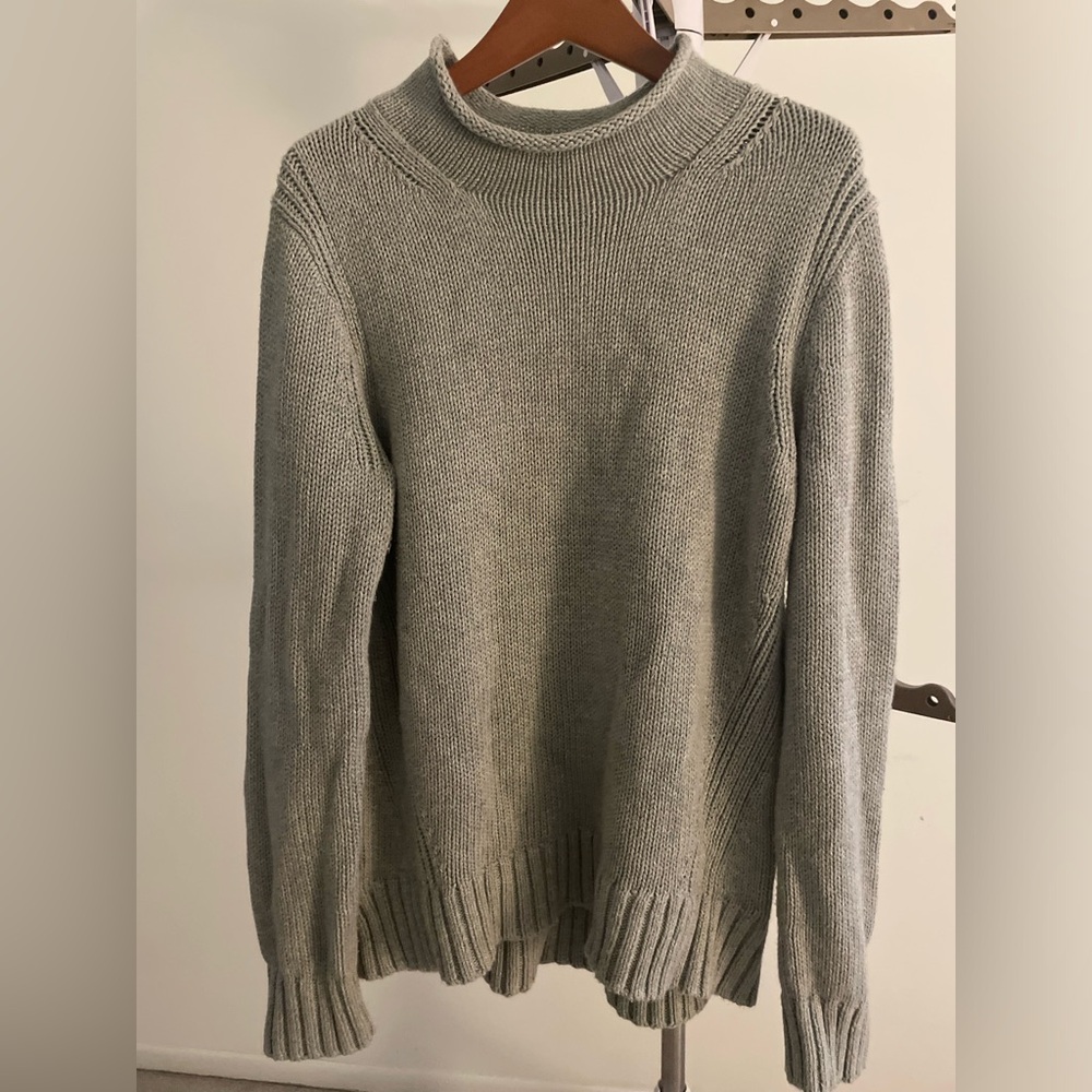 Jcrew Women’s Rollneck Size Medium